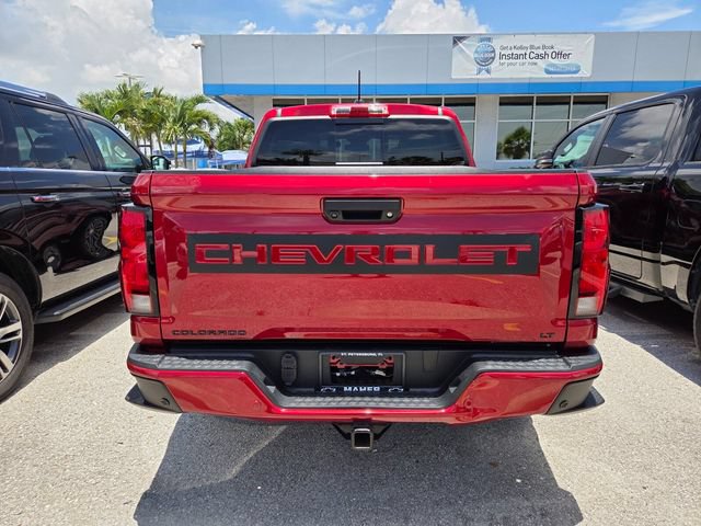 Used 2024 Chevrolet Colorado LT w/ LT Convenience Package III RWD image 4
