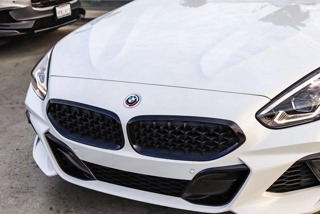 Used 2022 BMW Z4 M40i w/ Premium Package RWD image 6