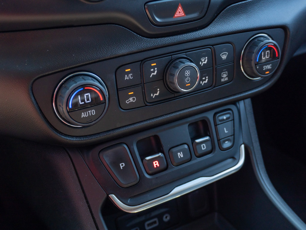 Used 2018 GMC Terrain Denali FWD image 25