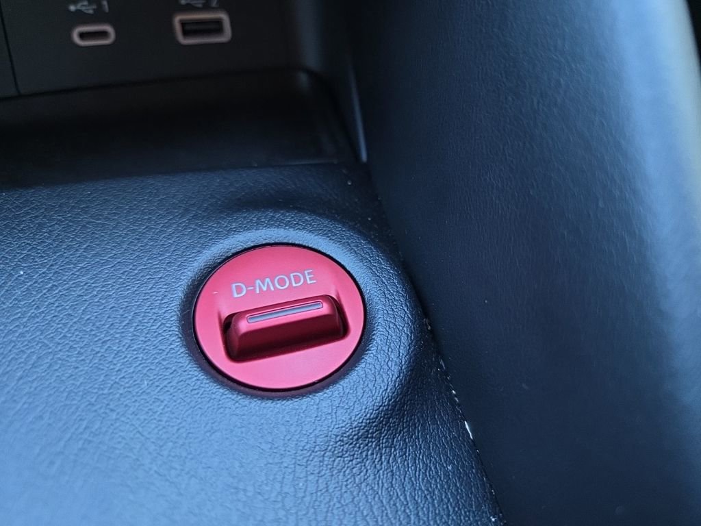 Used 2024 Nissan Z NISMO w/ Floor Mat Package image 28