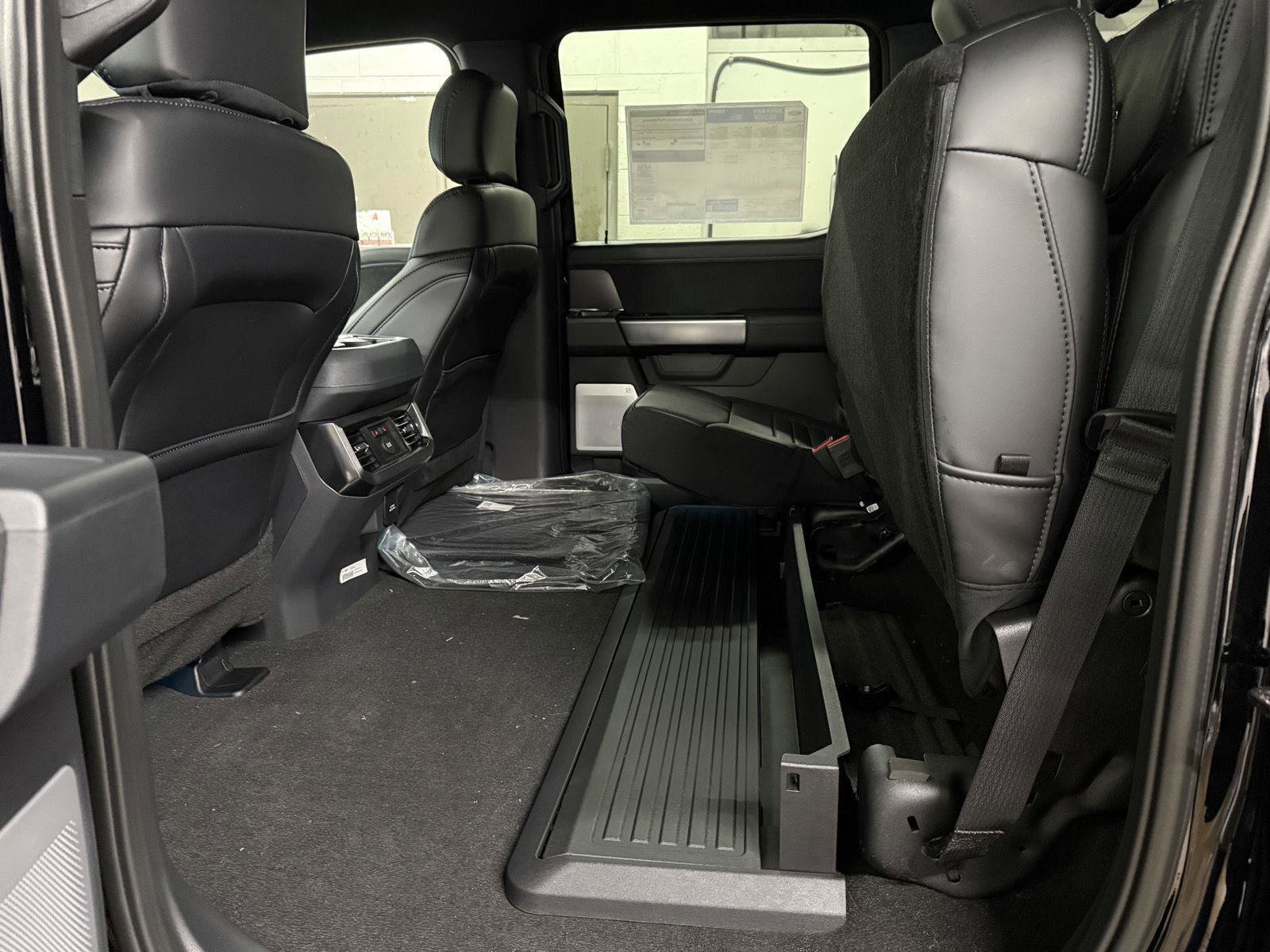 New 2026 Ford F350 Platinum image 21