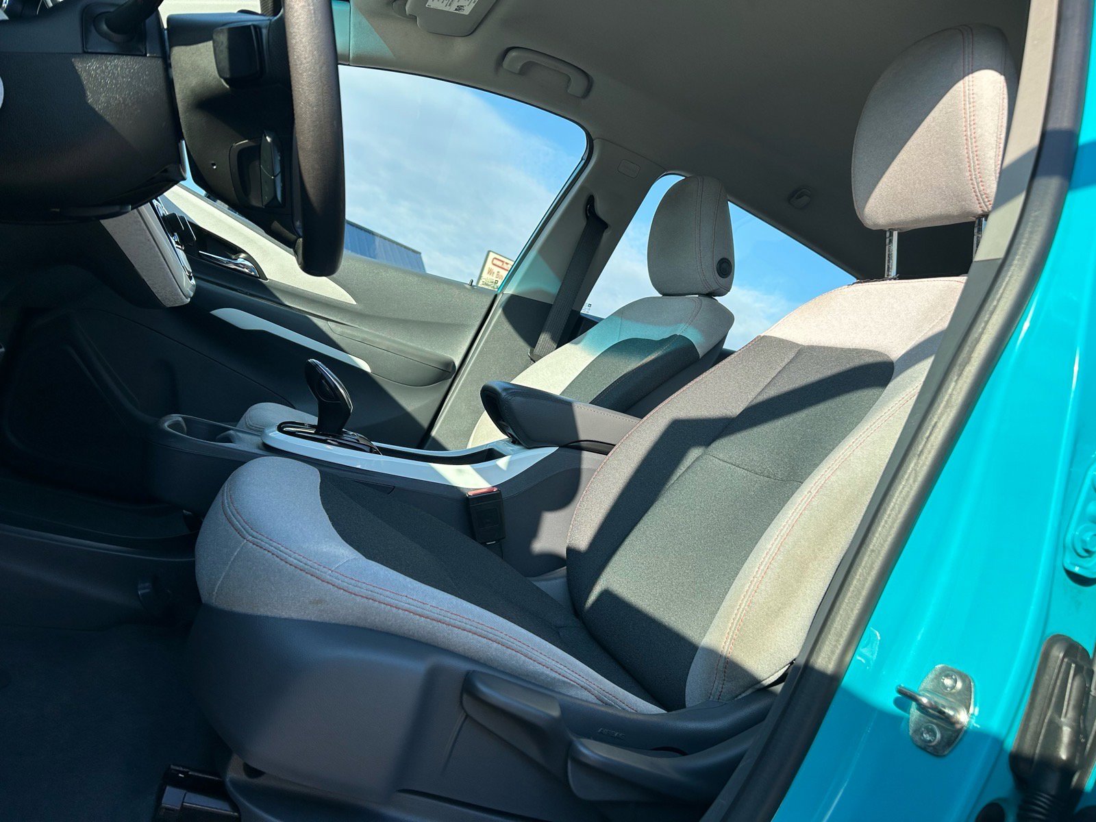 Used 2021 Chevrolet Bolt LT image 10