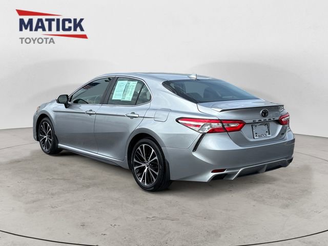 Used 2020 Toyota Camry SE w/ Convenience Package FWD image 5