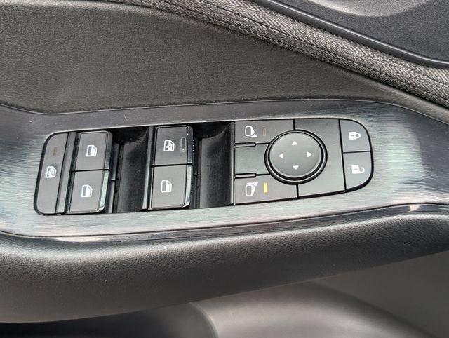 Used 2023 Nissan Rogue S AWD/4WD image 17