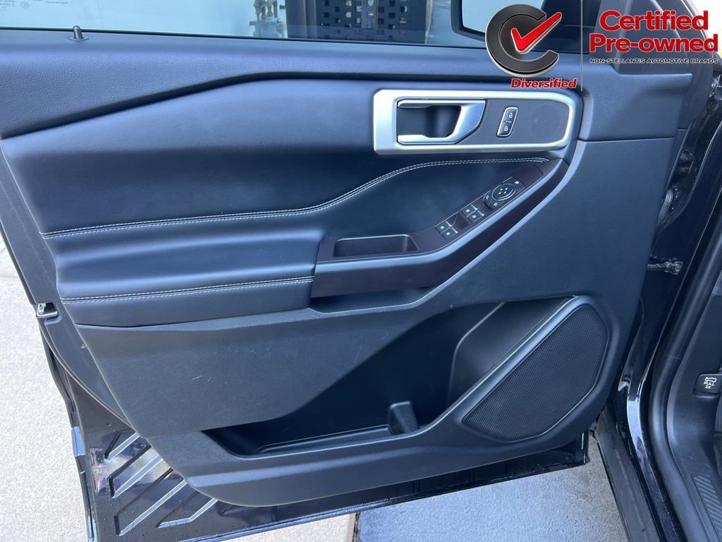 Used 2020 Ford Explorer XLT w/ Equipment Group 202A RWD image 42