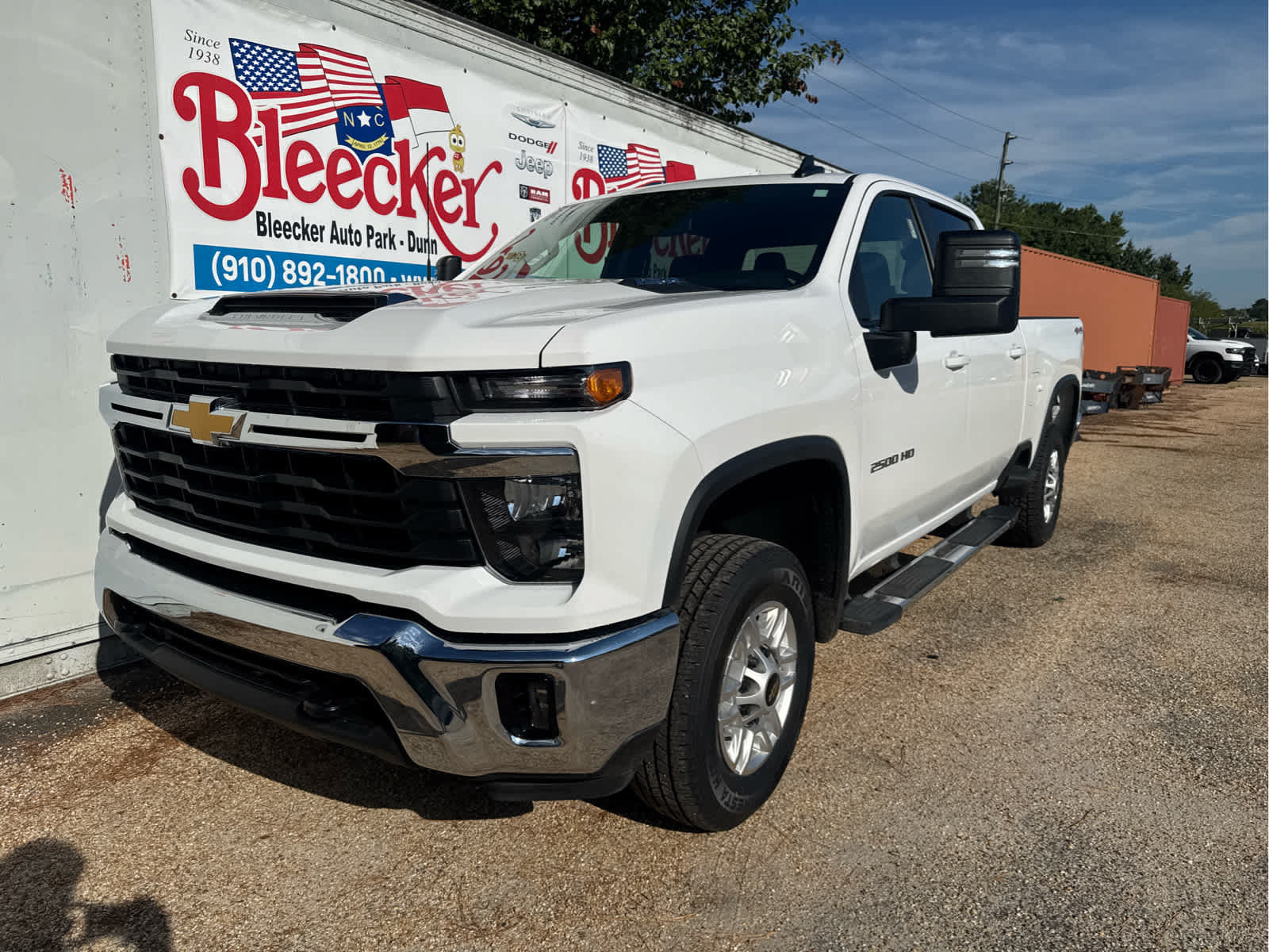 Used 2025 Chevrolet Silverado 2500 LT w/ Convenience Package AWD/4WD image 6