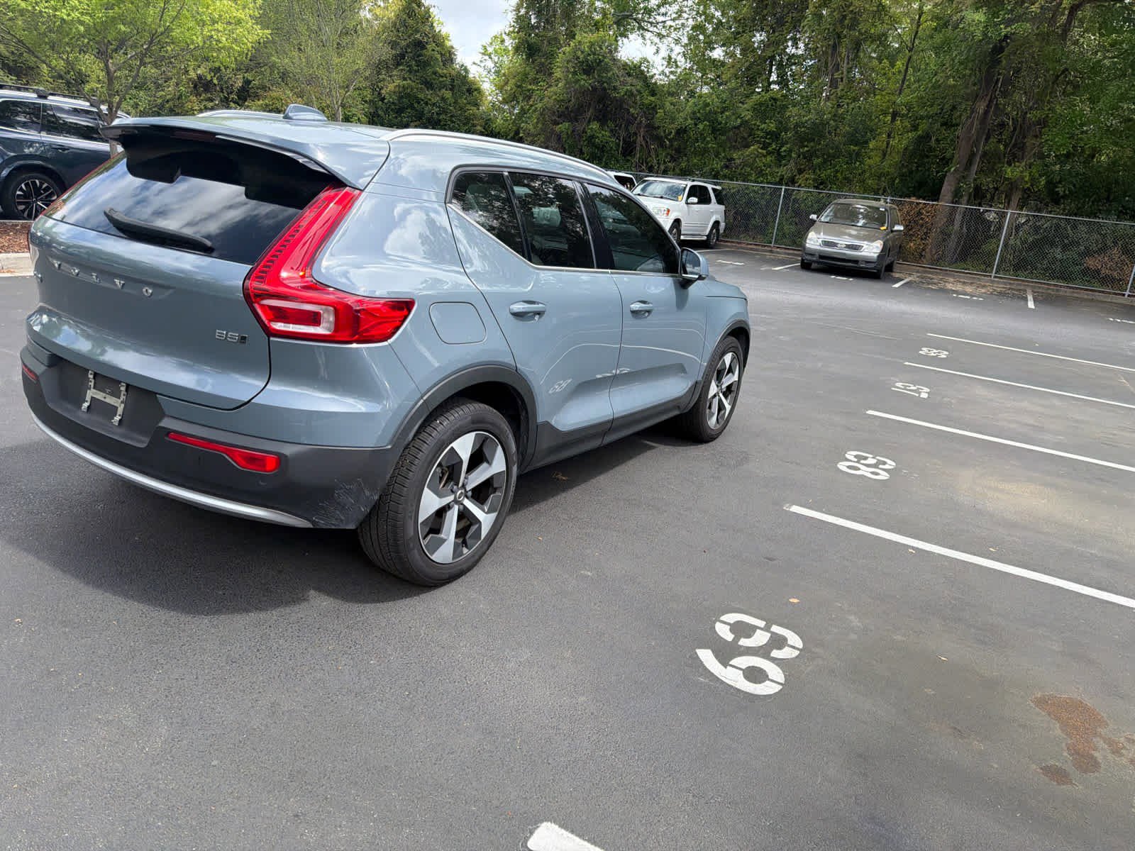 Certified 2023 Volvo XC40 B5 Plus w/ Protection Package Premier image 16