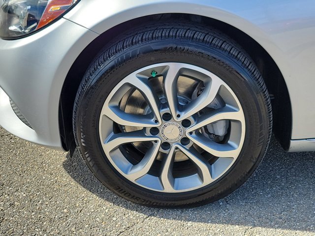 Used 2015 Mercedes-Benz C 300 4MATIC Sedan image 8