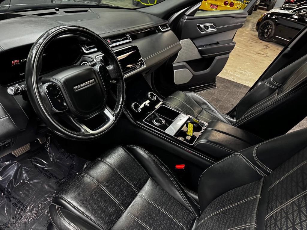 Used 2018 Land Rover Range Rover Velar R-Dynamic HSE image 33
