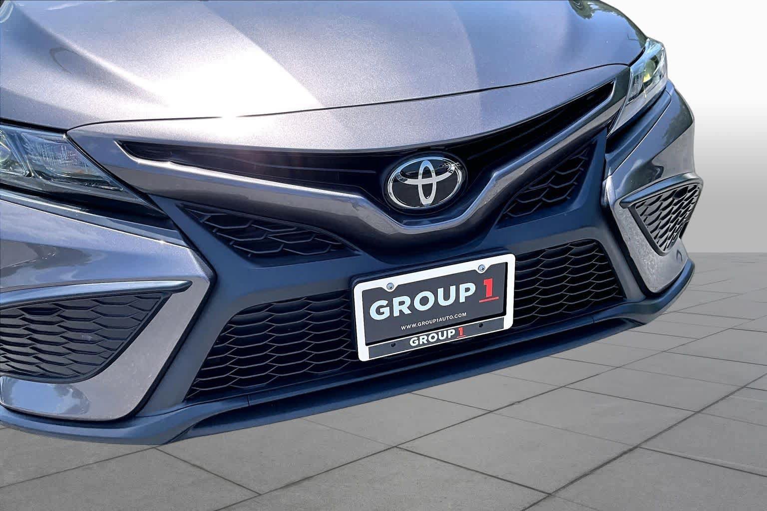 Used 2023 Toyota Camry SE FWD image 29