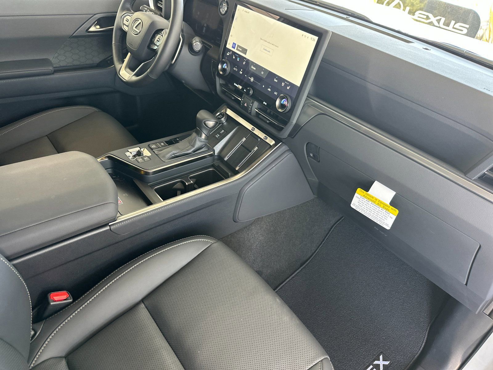 Used 2025 Lexus GX 550 w/ Accessory Package (CT) AWD/4WD image 16