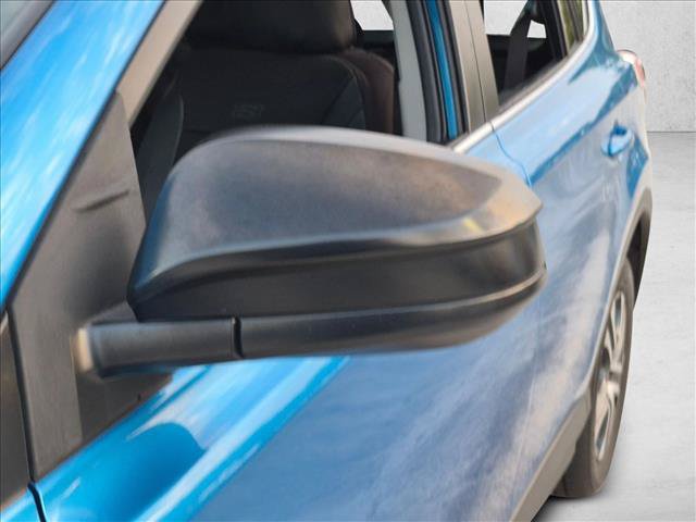 Used 2018 Toyota RAV4 LE FWD image 11