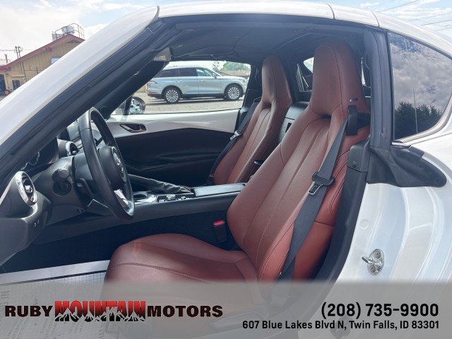 Used 2022 MAZDA MX-5 Miata RF Grand Touring RWD image 11