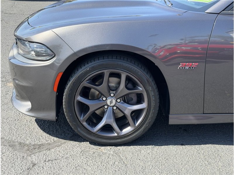 Used 2019 Dodge Charger R/T RWD image 10