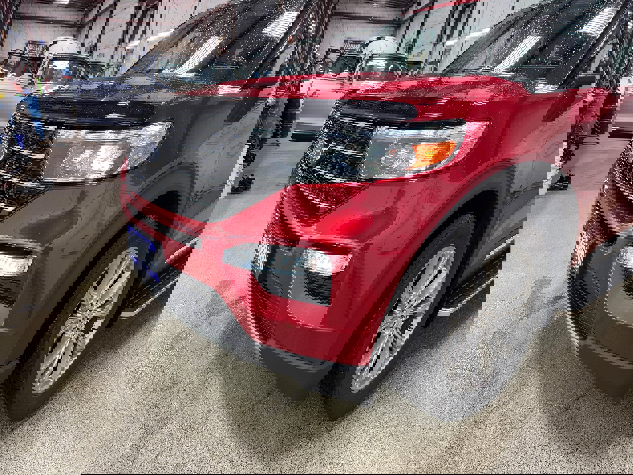 Certified 2021 Ford Explorer XLT w/ Equipment Group 202A image 38