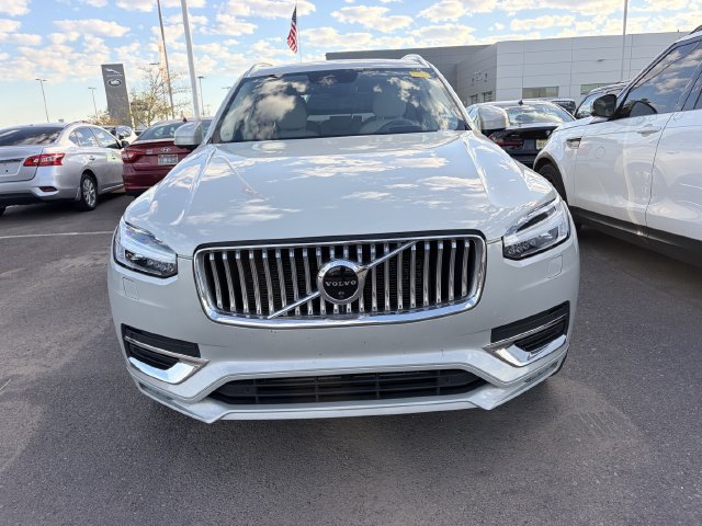 Used 2020 Volvo XC90 T6 Inscription w/ Protection Package Premier AWD/4WD image 2