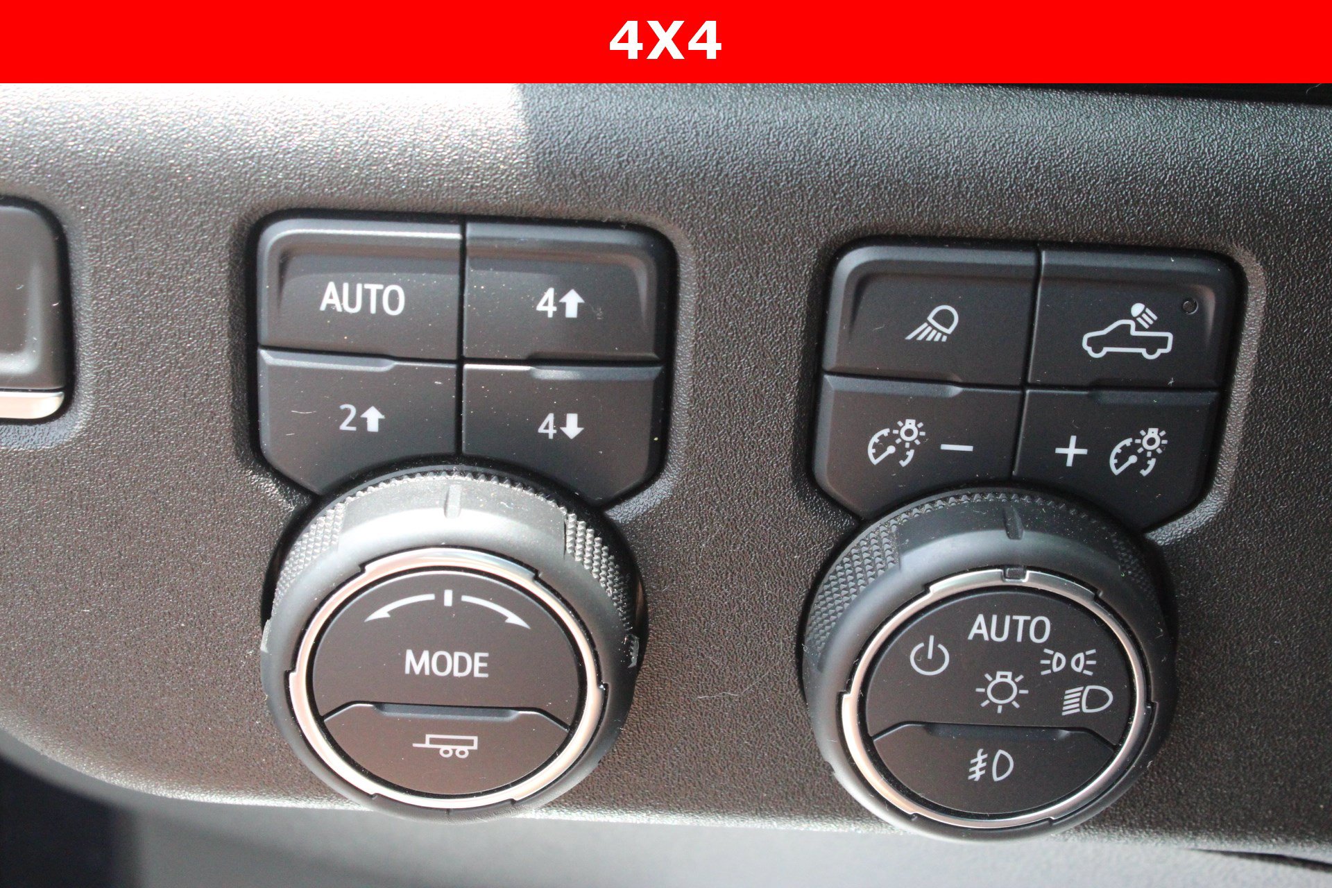 Used 2022 Chevrolet Silverado 1500 LTZ AWD/4WD image 20