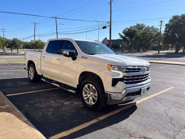 Used 2024 Chevrolet Silverado 1500 LTZ w/ LTZ Convenience Package II AWD/4WD image 7
