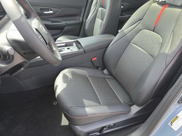 New 2026 Nissan Sentra SR w/ SR Premium Package FWD image 26