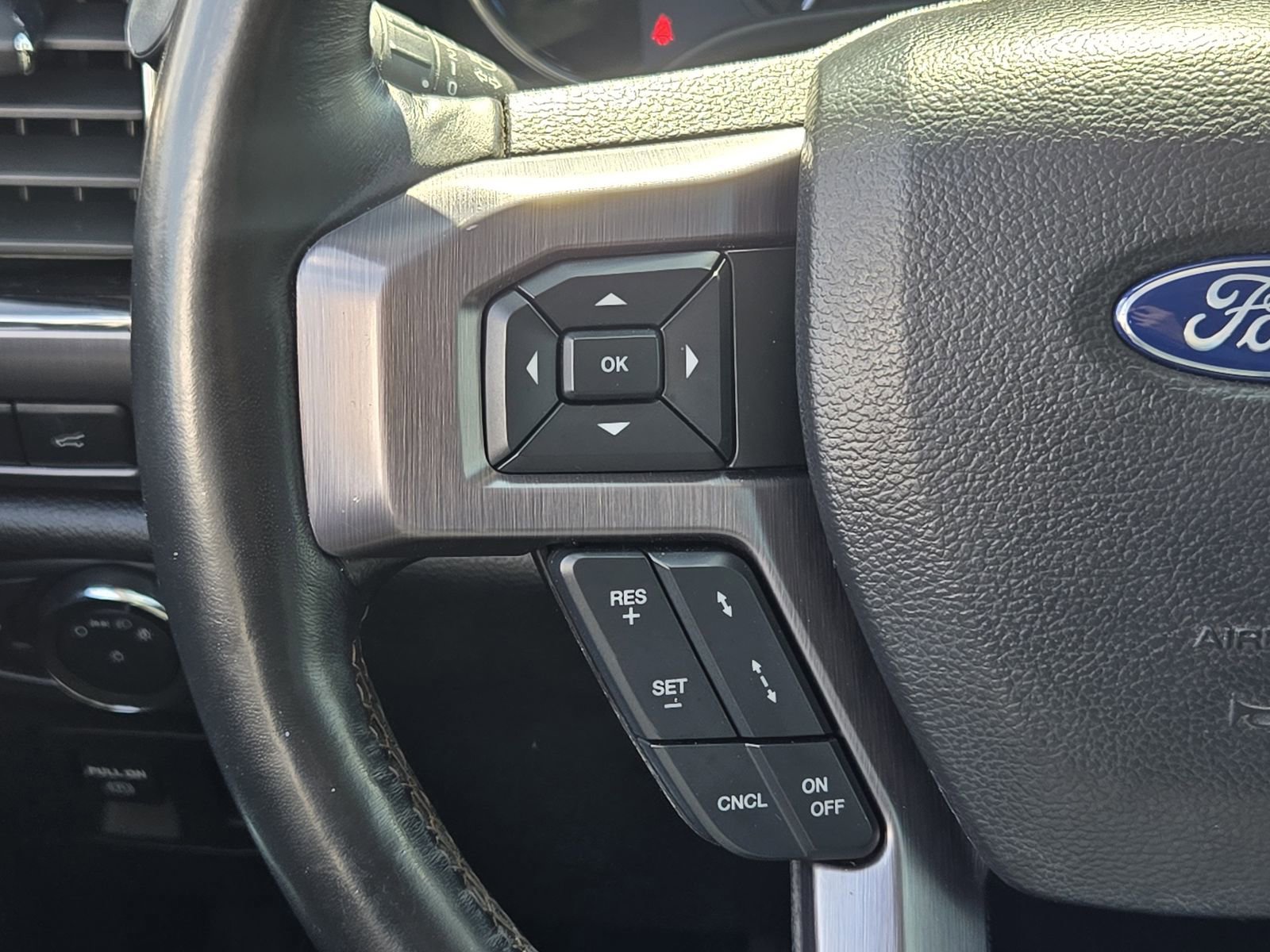 Used 2019 Ford Expedition Platinum RWD image 26