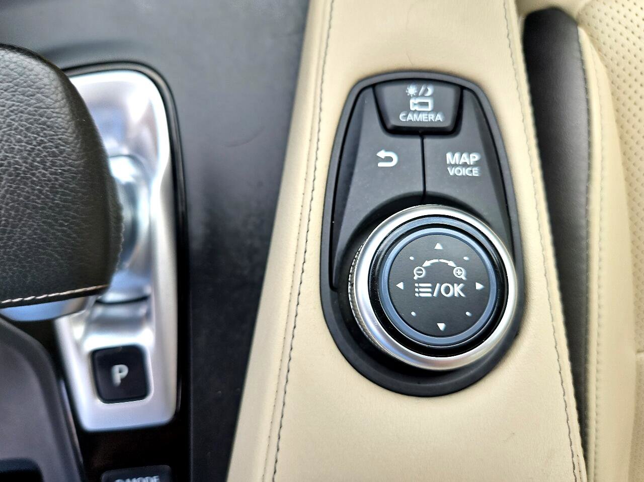 Used 2021 INFINITI QX50 Essential w/ Convenience Package image 39