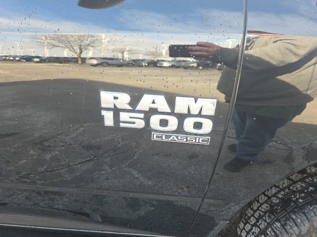 Used 2021 RAM 1500 Classic SLT image 6