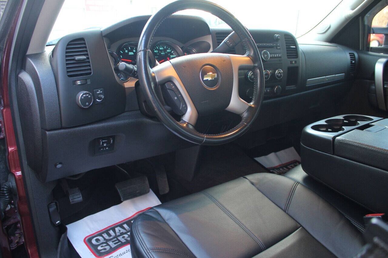 Used 2013 Chevrolet Silverado 3500 LT w/ Convenience Package AWD/4WD image 31