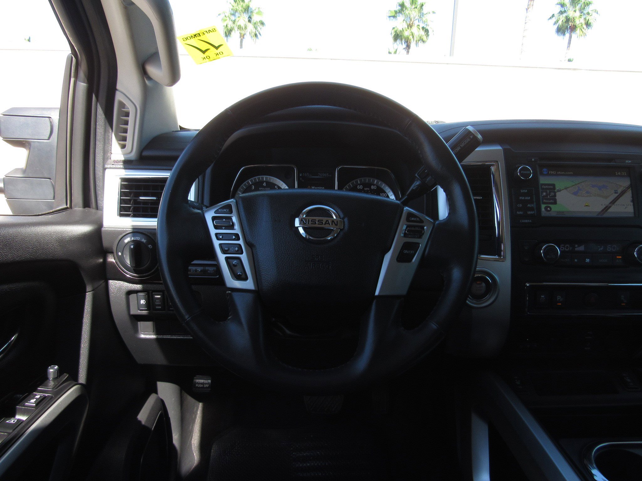 Used 2017 Nissan Titan SV image 21