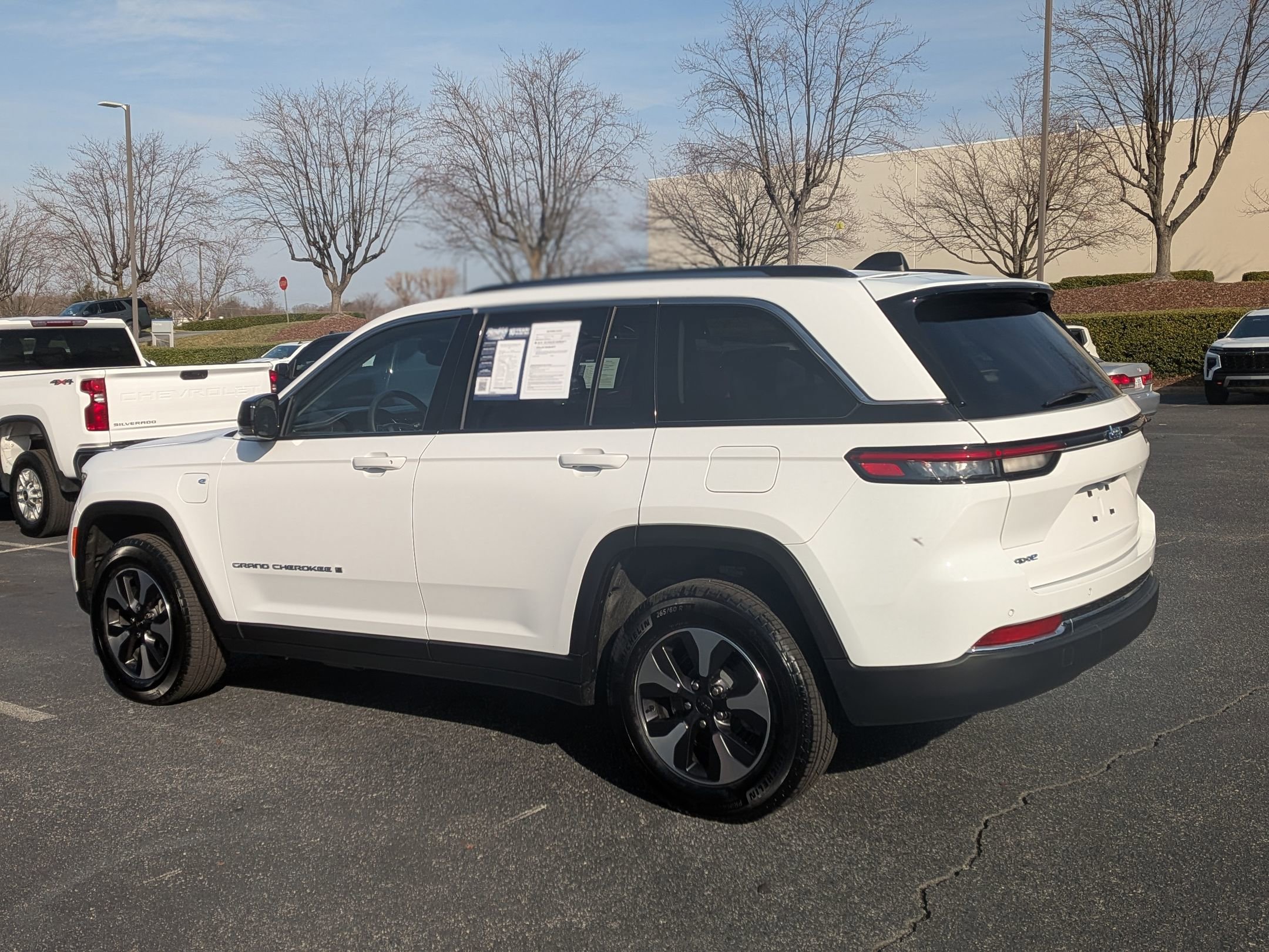 Used 2023 Jeep Grand Cherokee 4WD 4xe image 7