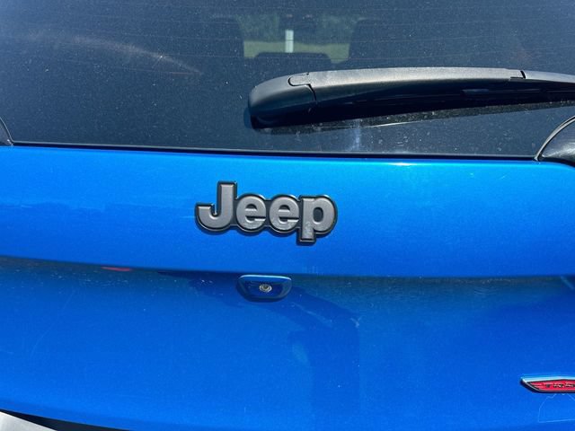 Used 2018 Jeep Cherokee Trailhawk w/ Cold Weather Group AWD/4WD image 23