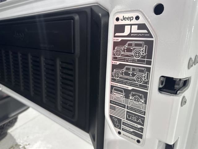 Used 2021 Jeep Wrangler Unlimited Rubicon 4xe w/ Cold Weather Group image 23