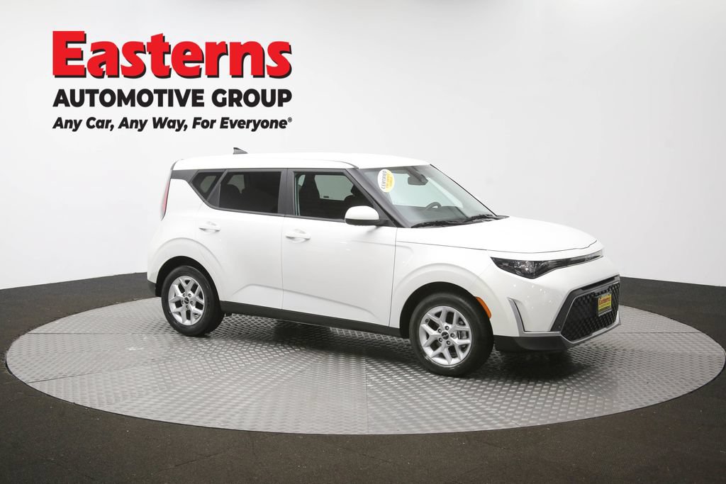 Used 2024 Kia Soul LX w/ Option Group 015 FWD image 47