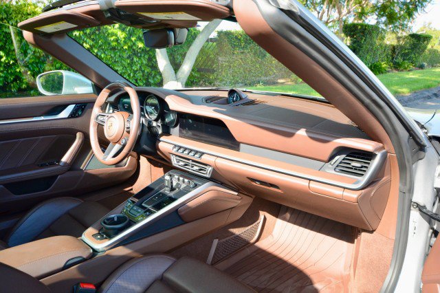 Used 2021 Porsche 911 AWD/4WD image 25