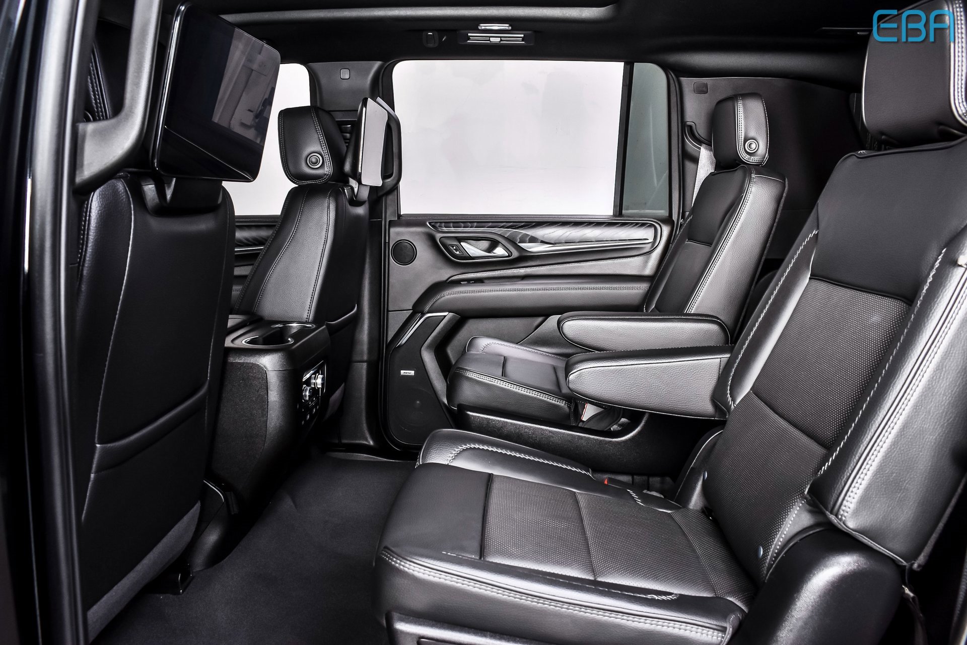 Used 2024 GMC Yukon XL Denali w/ Advanced Technology Package image 19