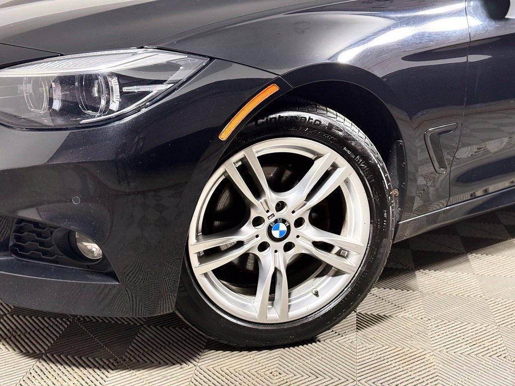 Used 2018 BMW 330i Gran Turismo xDrive AWD/4WD image 2