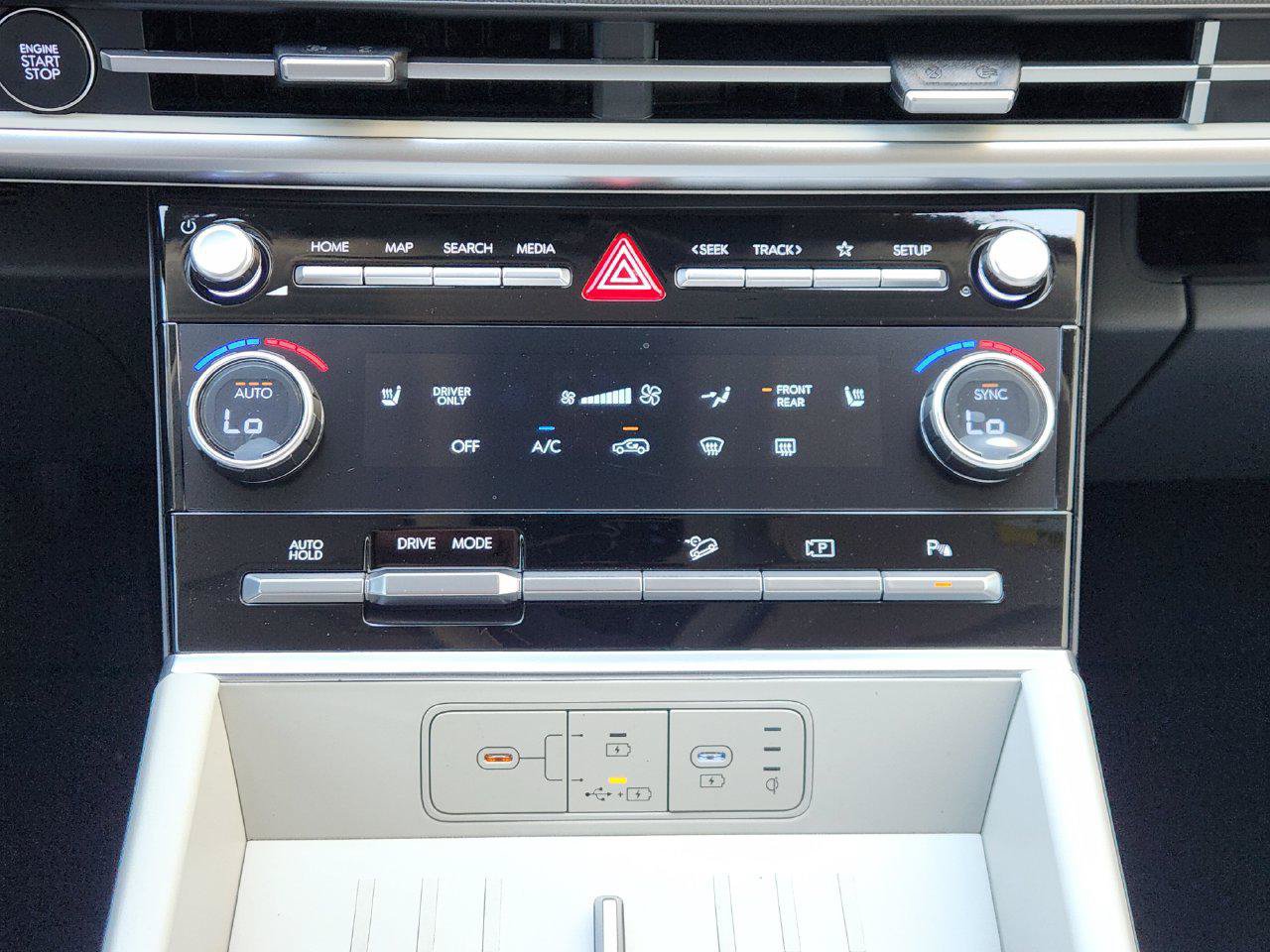 New 2027 Hyundai Santa Fe SEL FWD image 16