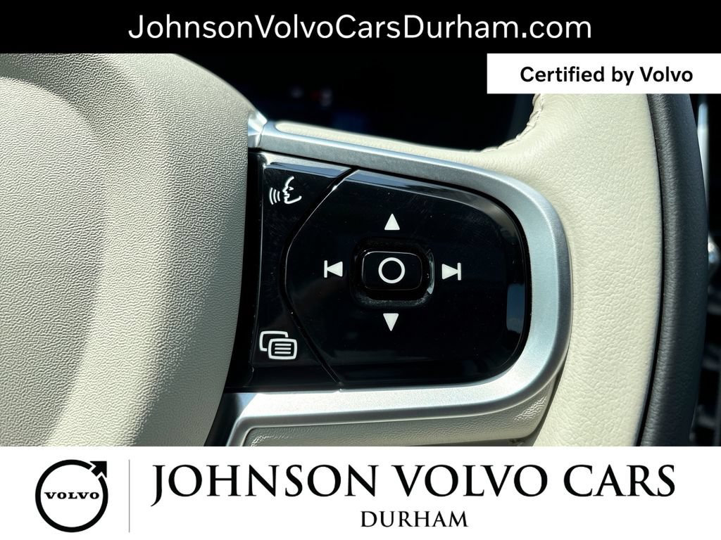 Certified 2025 Volvo XC60 B5 Core AWD/4WD image 23