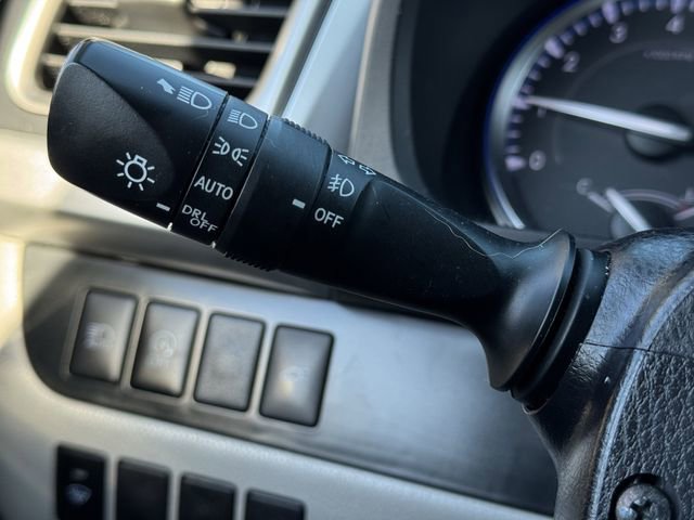 Used 2019 Toyota Highlander XLE image 14