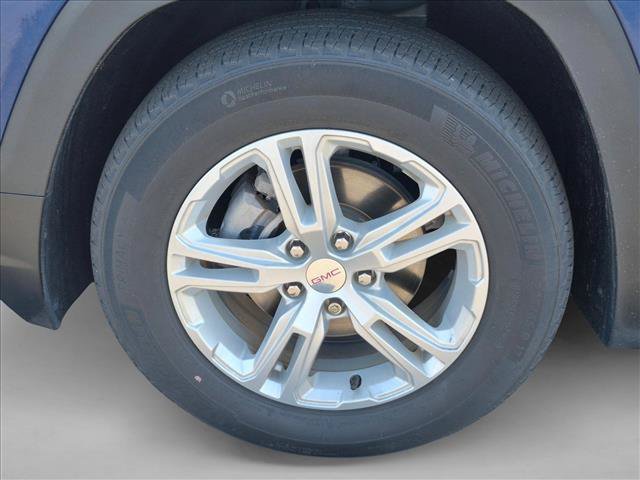 Used 2022 GMC Terrain SLE w/ Driver Convenience Package FWD image 11