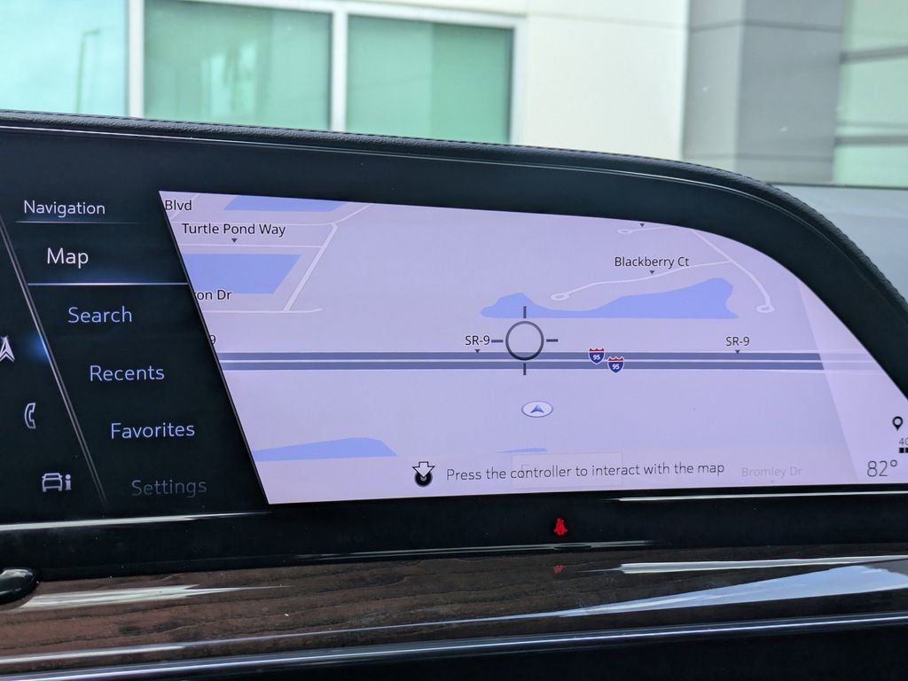 Used 2023 Cadillac Escalade Premium Luxury Platinum image 26