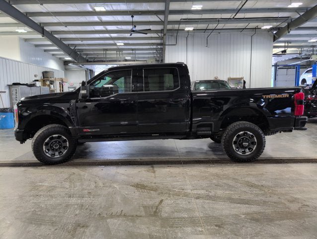 Used 2023 Ford F250 Lariat w/ Lariat Ultimate Package AWD/4WD image 5