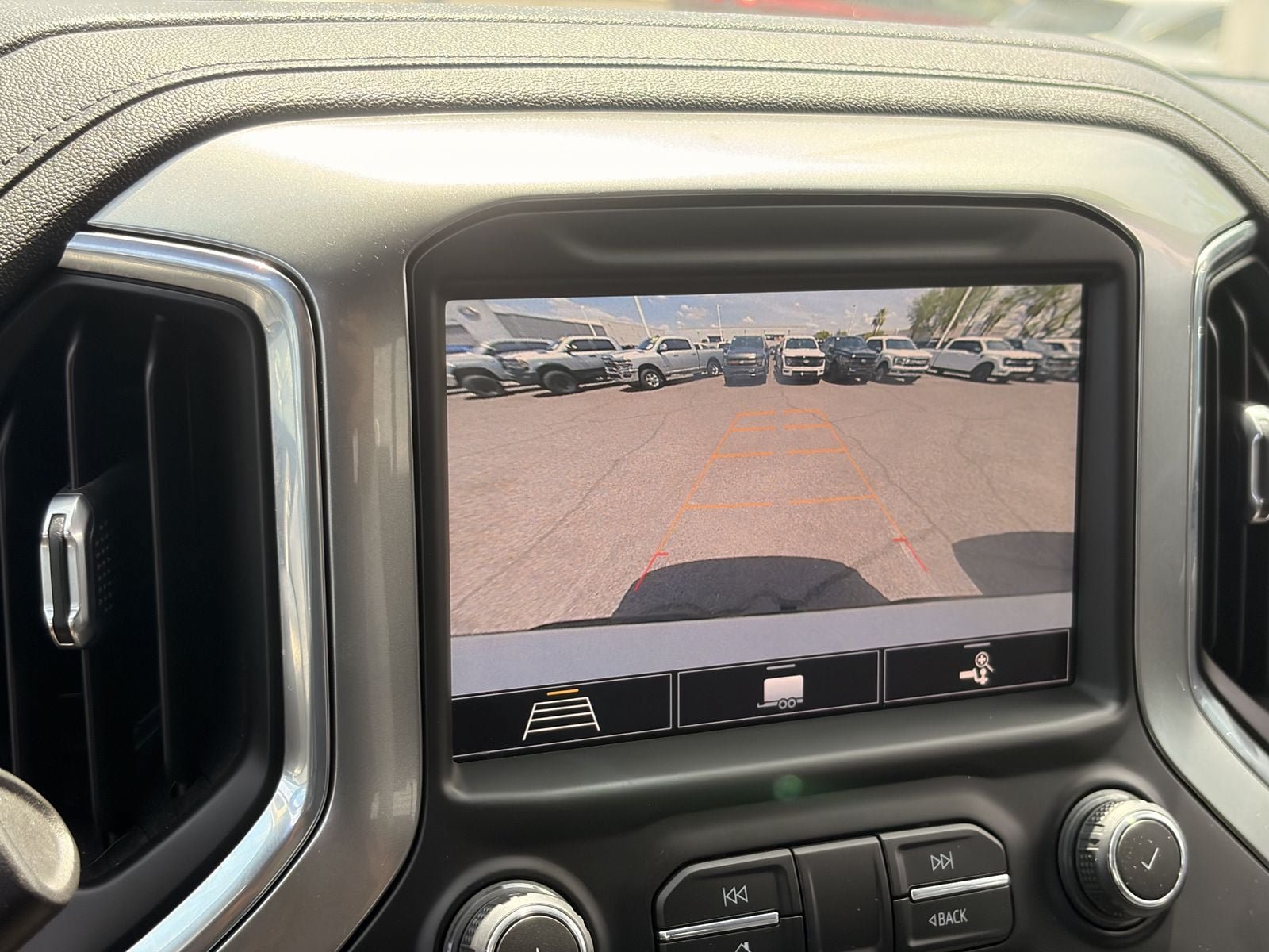 Used 2020 Chevrolet Silverado 1500 LT Trail Boss AWD/4WD image 23