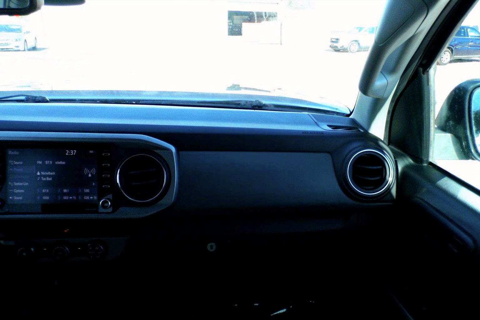 Used 2020 Toyota Tacoma SR5 image 23