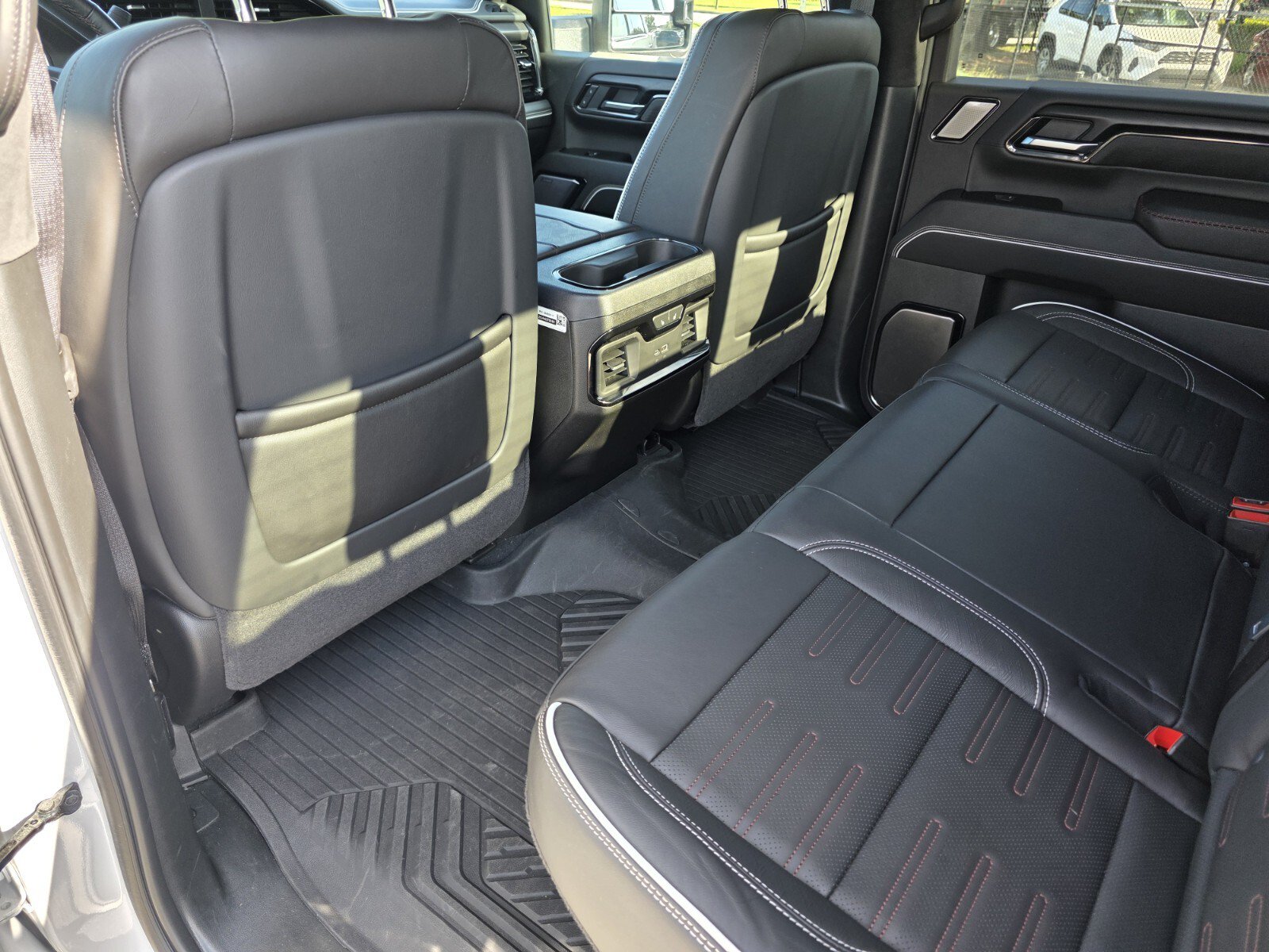 Used 2025 GMC Sierra 2500 AT4X w/ AT4X AEV Edition AWD/4WD image 16
