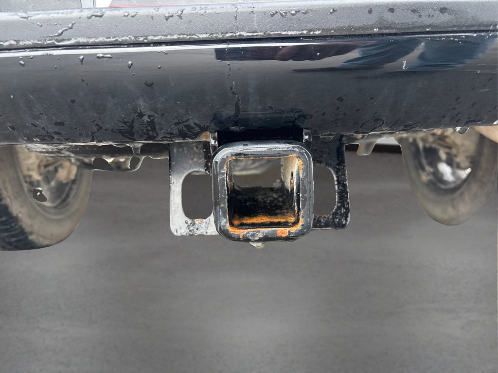 Used 2024 Nissan Titan SV w/ SV Bronze Edition Package image 14