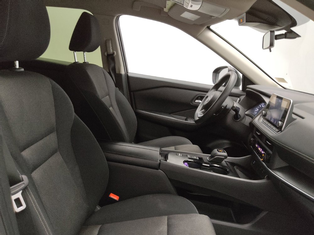 Used 2024 Nissan Rogue SV FWD image 21