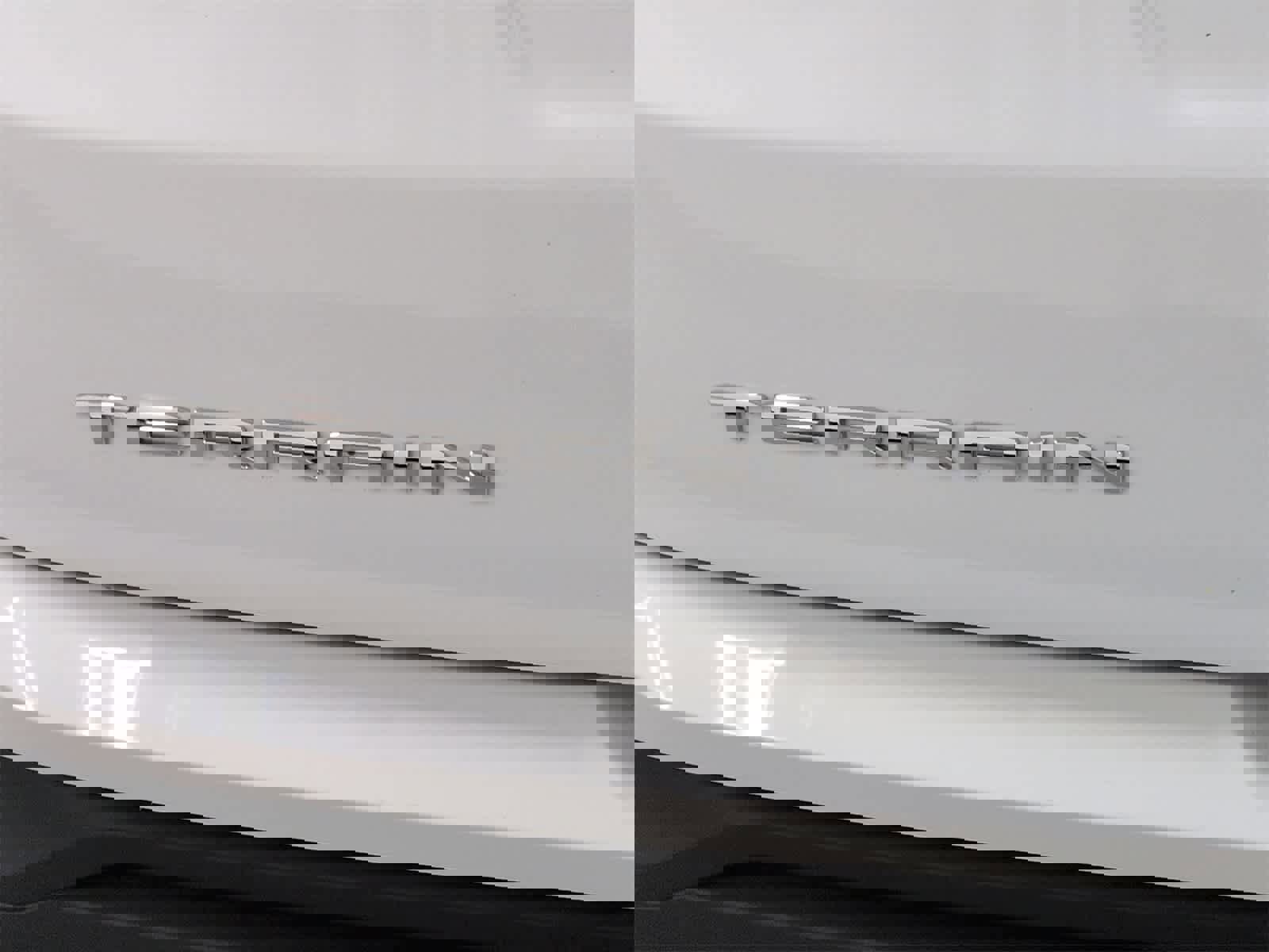 Used 2022 GMC Terrain SLE w/ Driver Convenience Package image 12