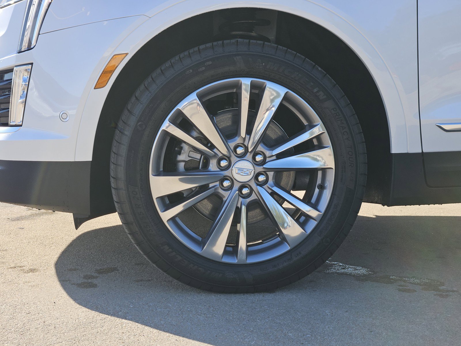 New 2026 Cadillac XT5 Premium Luxury w/ LPO, Floor Liner Package FWD image 7