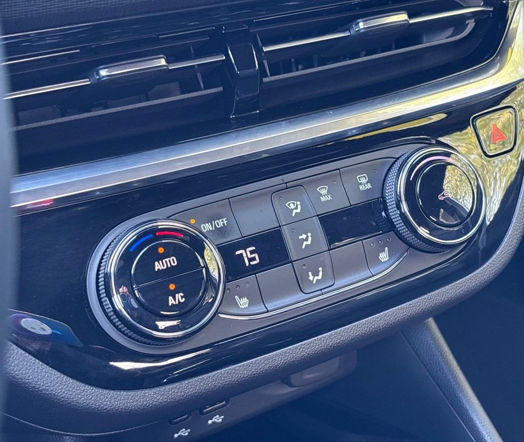 Used 2024 Buick Envista Sport Touring w/ Convenience I Package image 27