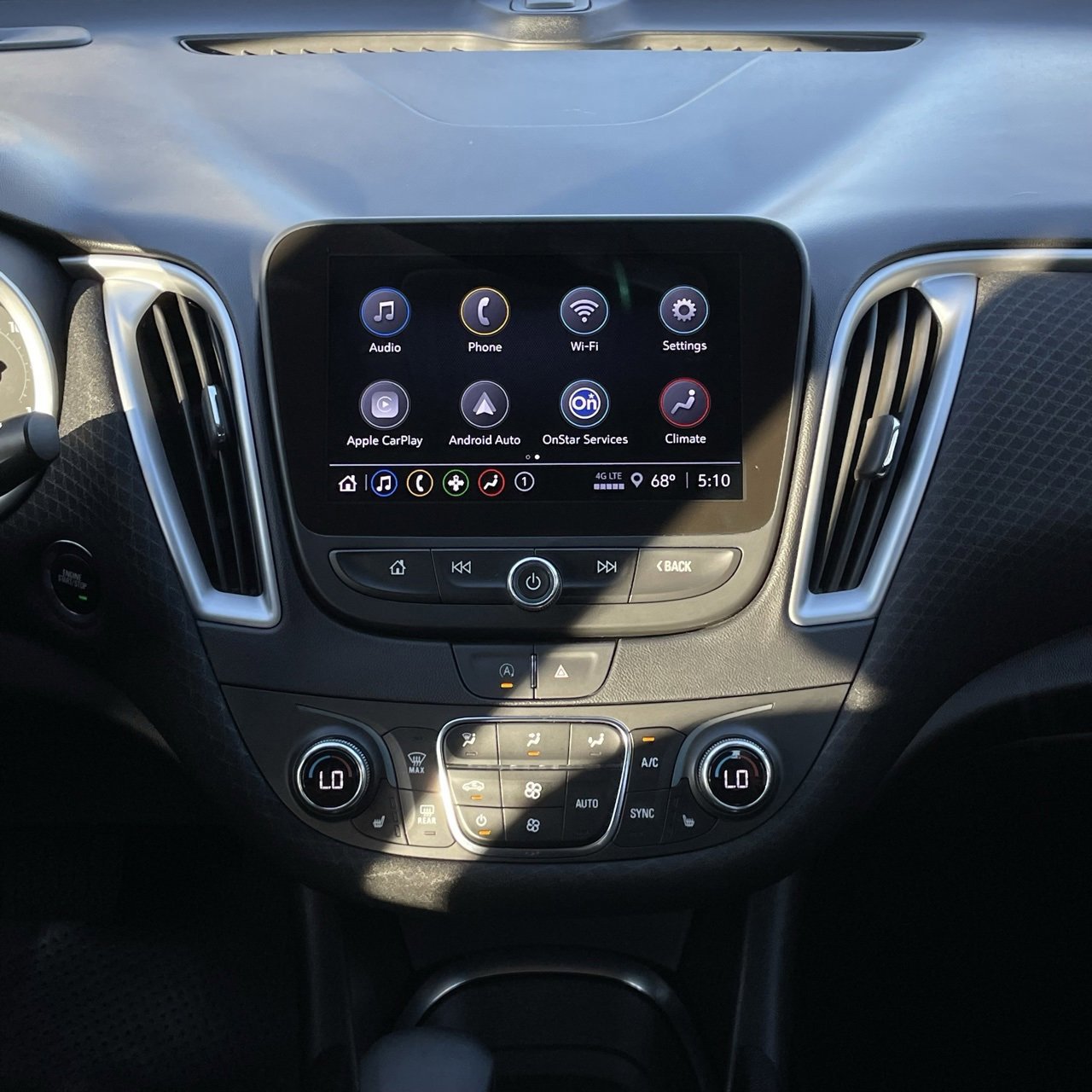 Used 2024 Chevrolet Malibu LT image 18